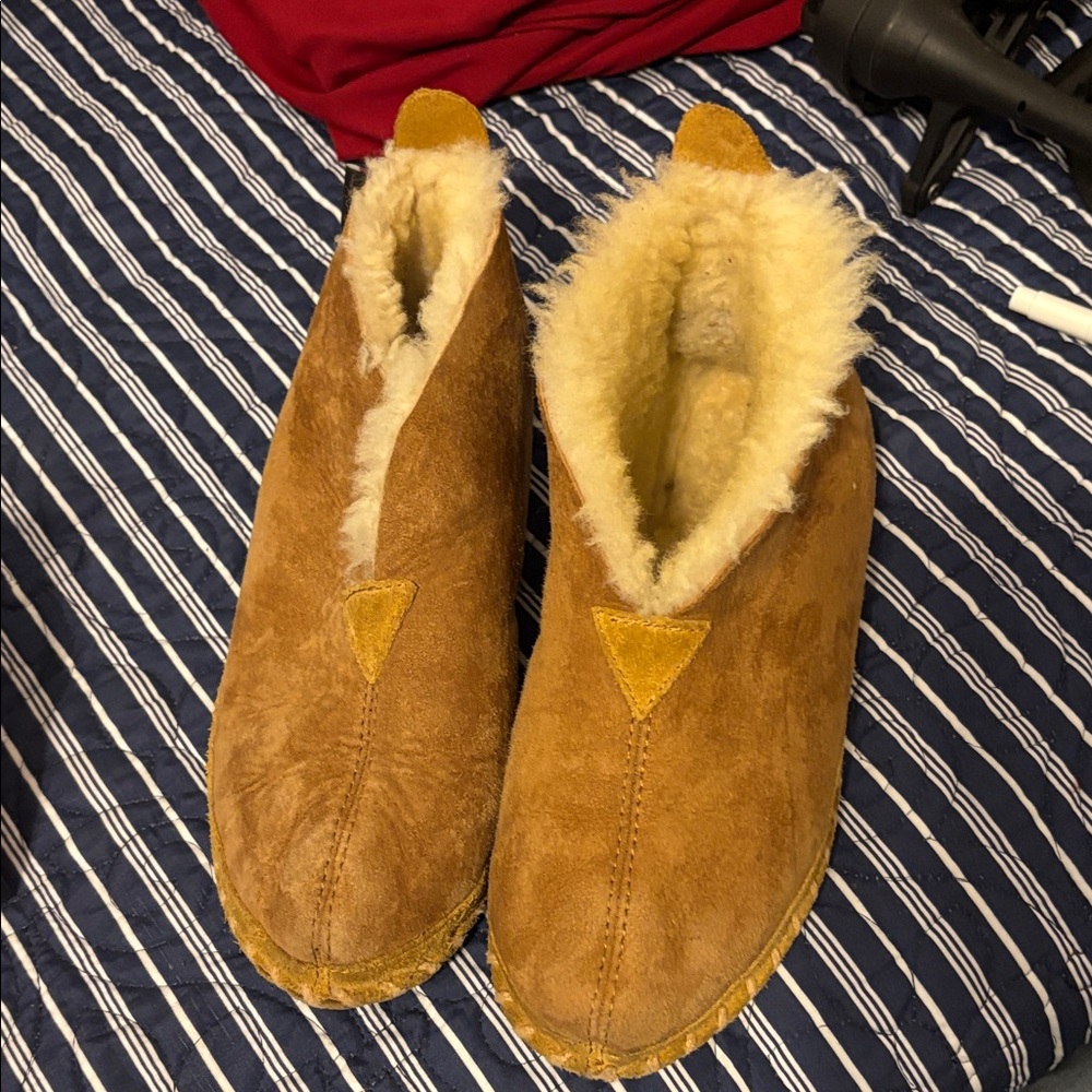 LL Bean Cozy Brown Suede Ankle Boots with Shearling Lining